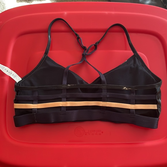 Lululemon SHALA bra - Picture 3 of 6